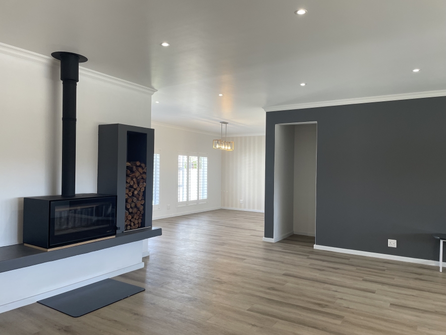 3 Bedroom Property for Sale in Country Club Western Cape